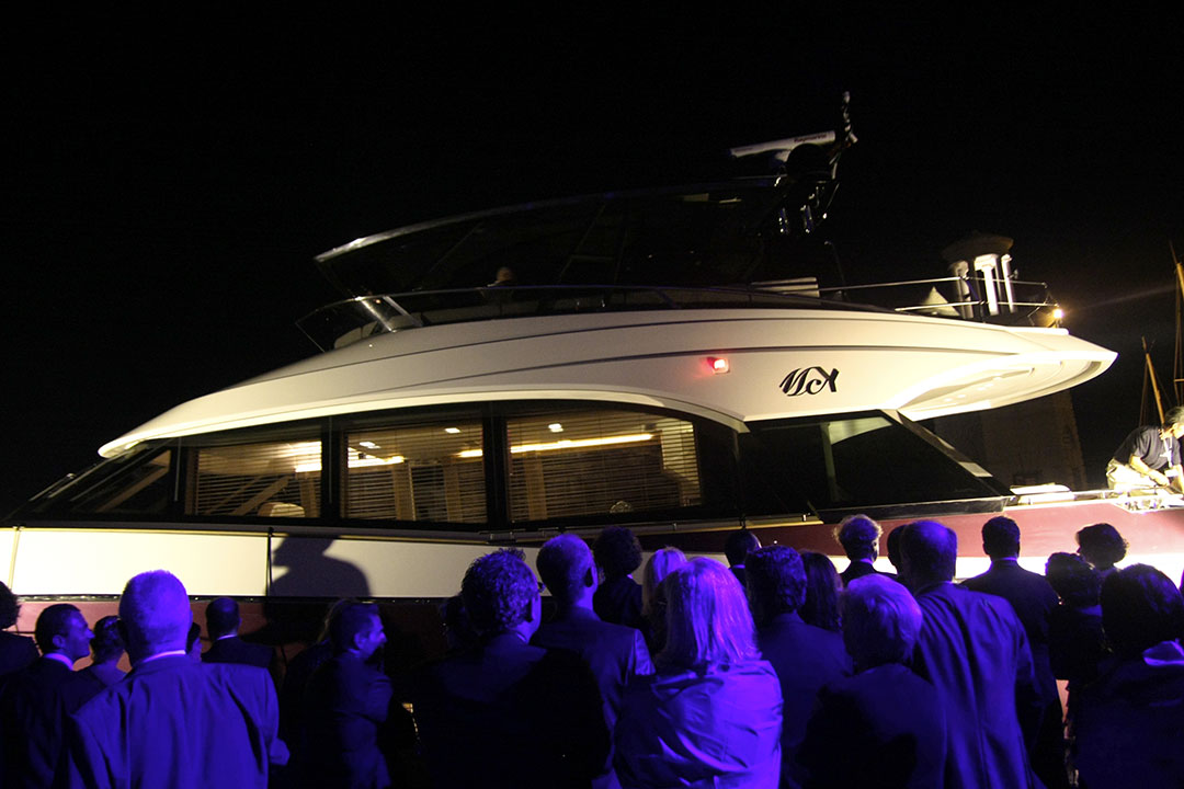 MCY 76 Worldwide Press Première