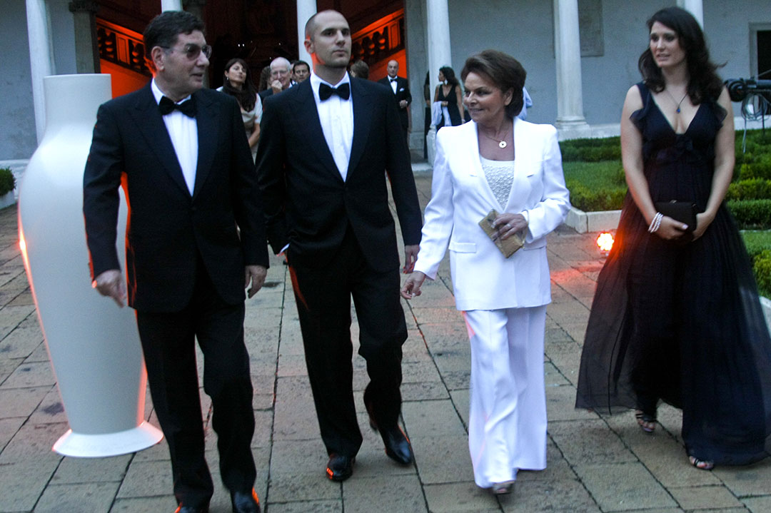 MCY 76 Worldwide Press Première