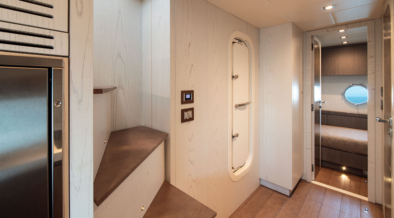 MCY 76 VSION - Interior