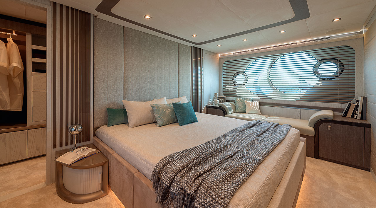 MCY 76 VSION - Interior