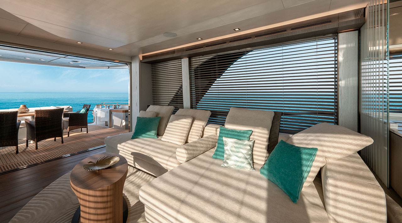 MCY 76 VSION - Interior