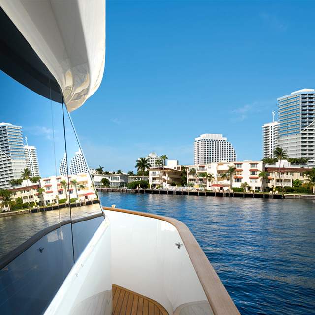 Miami International Boat Show