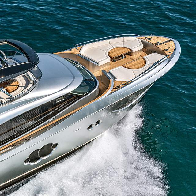 The new MCY 76 and the new MCY 66 receive international recognition at industry awards across the globe