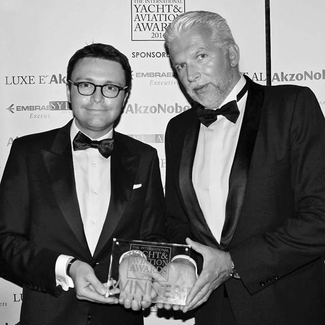 The MCY 105's interior design recognised with popular International Yacht and Aviation Awards